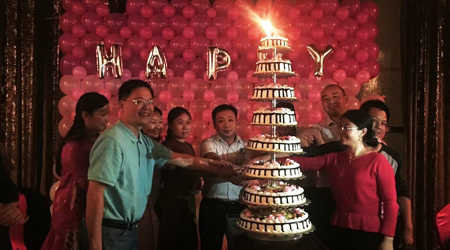 一路有你，盡顯方成雄風(fēng)，攜手共進(jìn)，再創(chuàng)輝煌